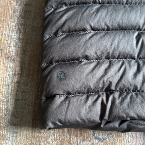 Lululemon | Snap Down Jacket- Grey Goose Down - Picture 11 of 12